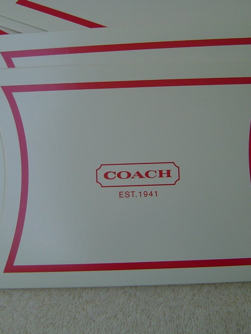 AUTHENTIC COACH LOT OF 10 WHITE AND RED POP UP SMALL BOXES    NEW WITHOUT TAGS - Picture 2 of 7
